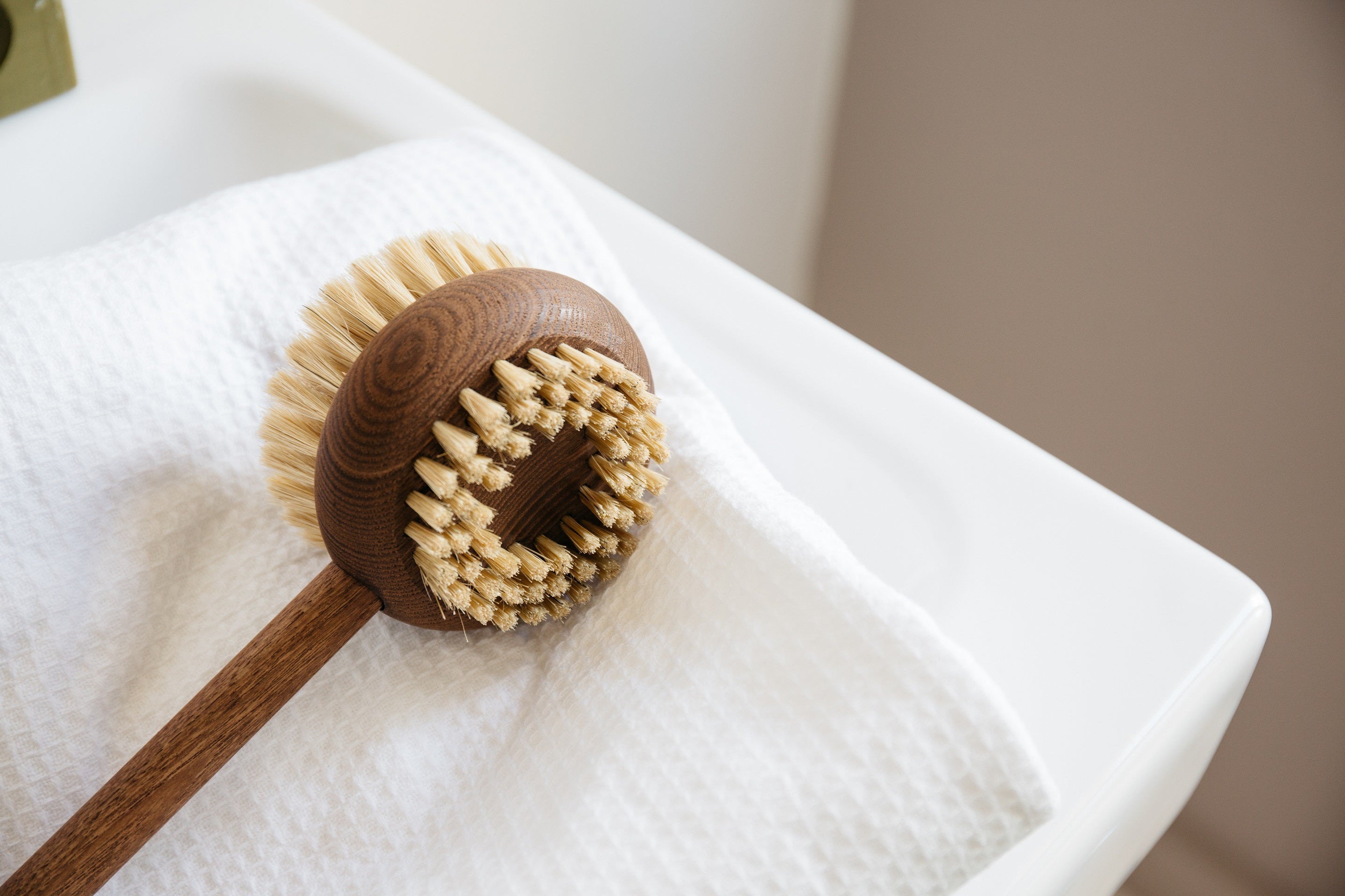 The Benefits of Dry Brushing