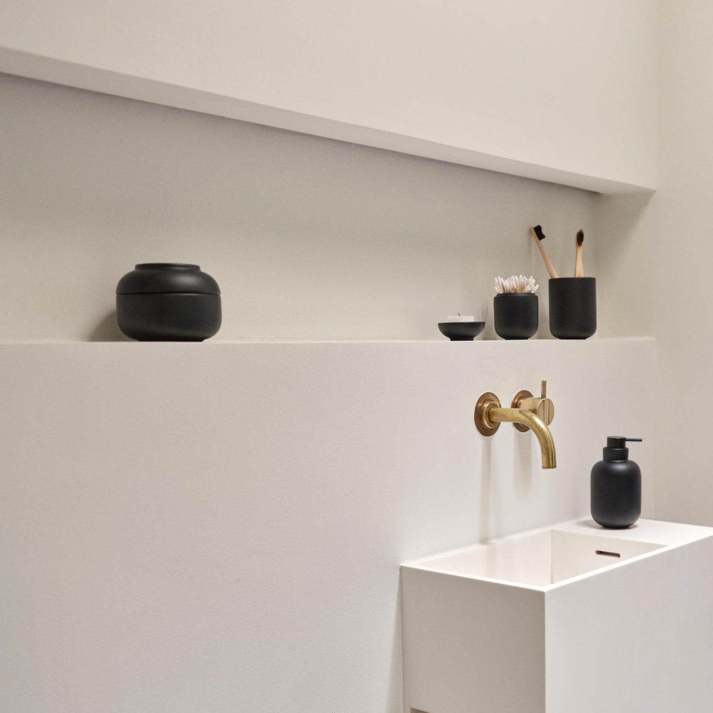 Sensu Jar w/ Lid- D10 x H7.5cm- Black