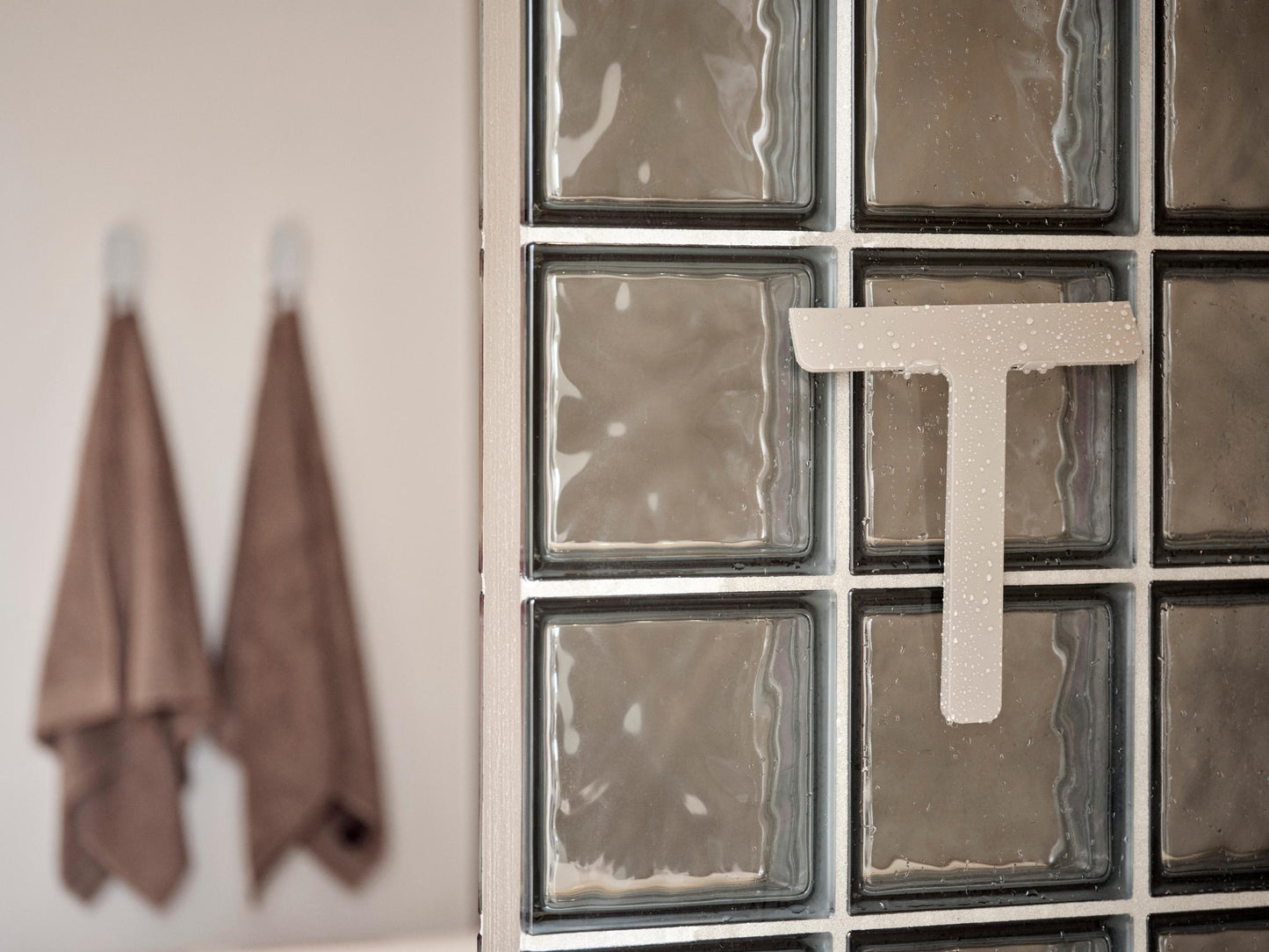 Ume Wiper w/ Holder- Taupe