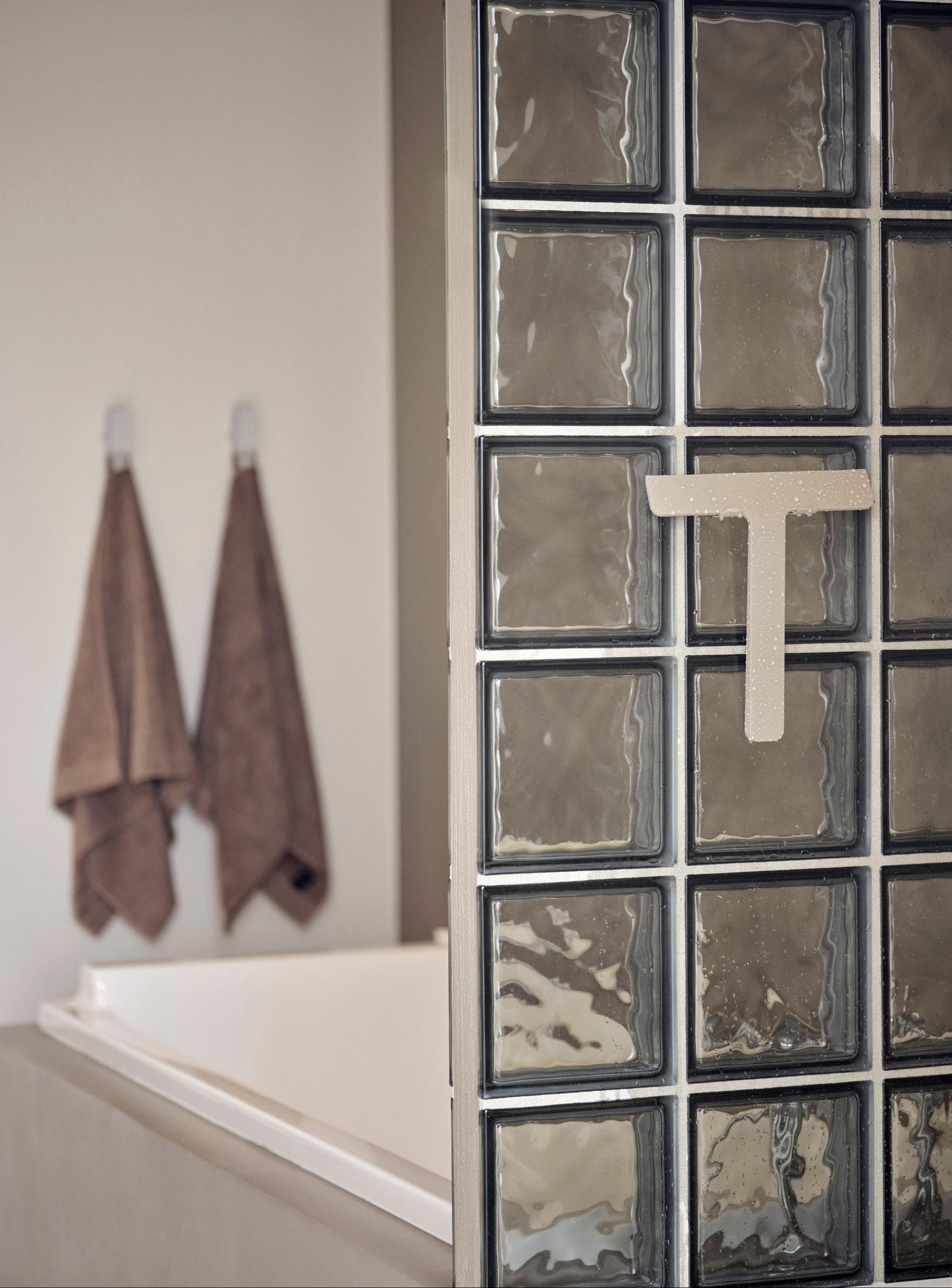 Ume Wiper w/ Holder- Taupe