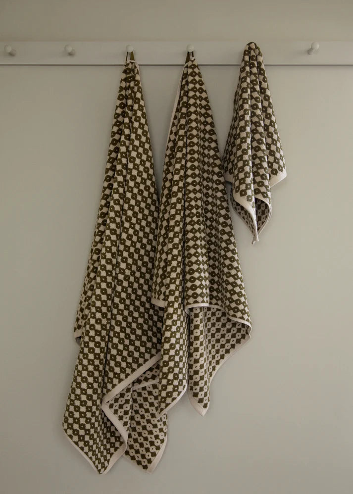 Hanna Hand Towel
