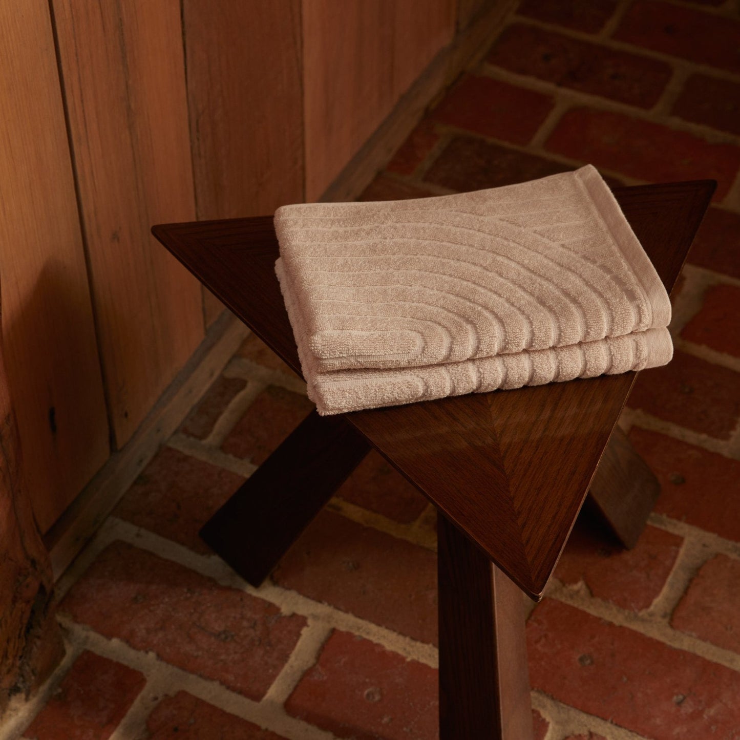 Clovelly Hand Towel- Clay