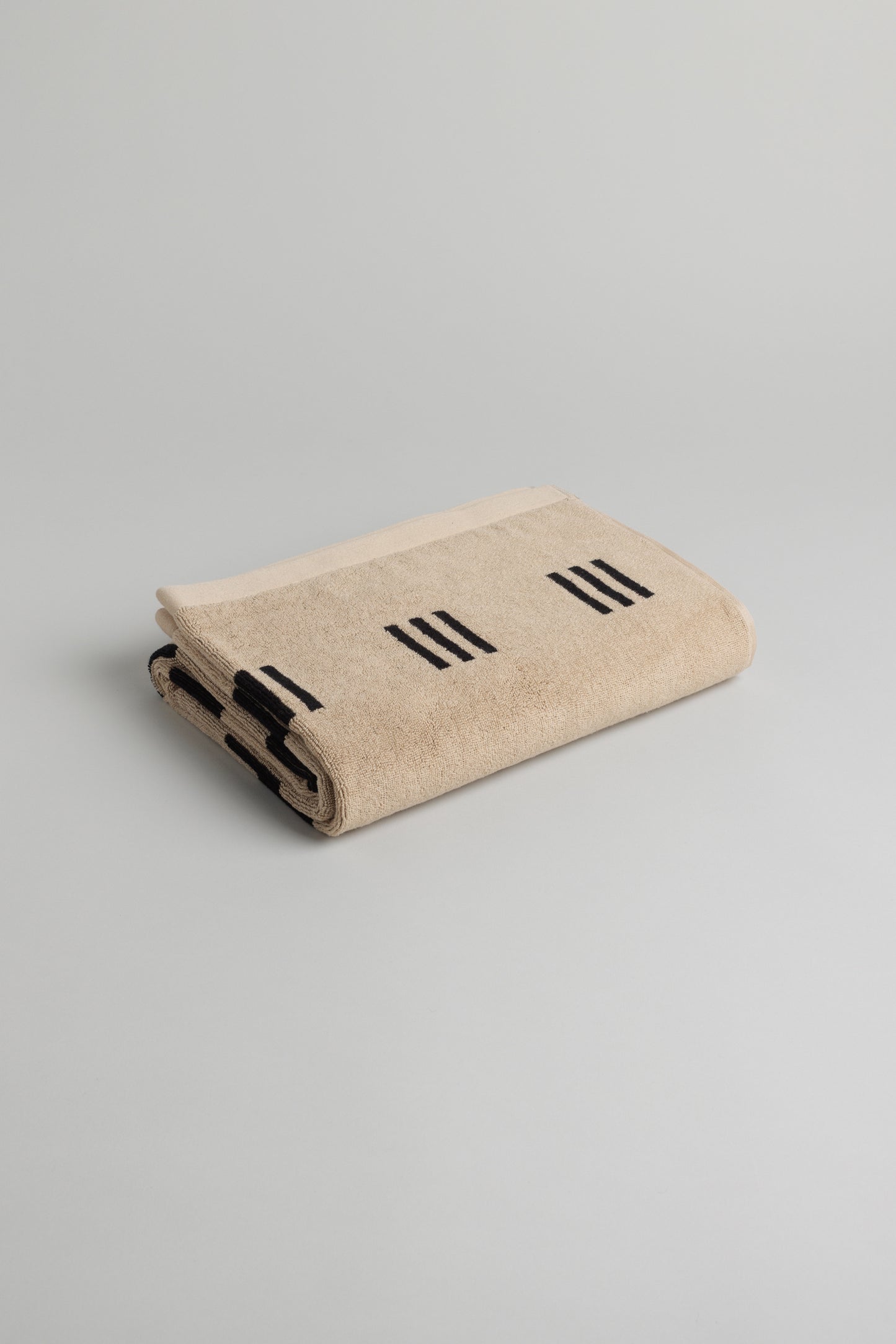 Claremont Bath Towel- Sand & Noir