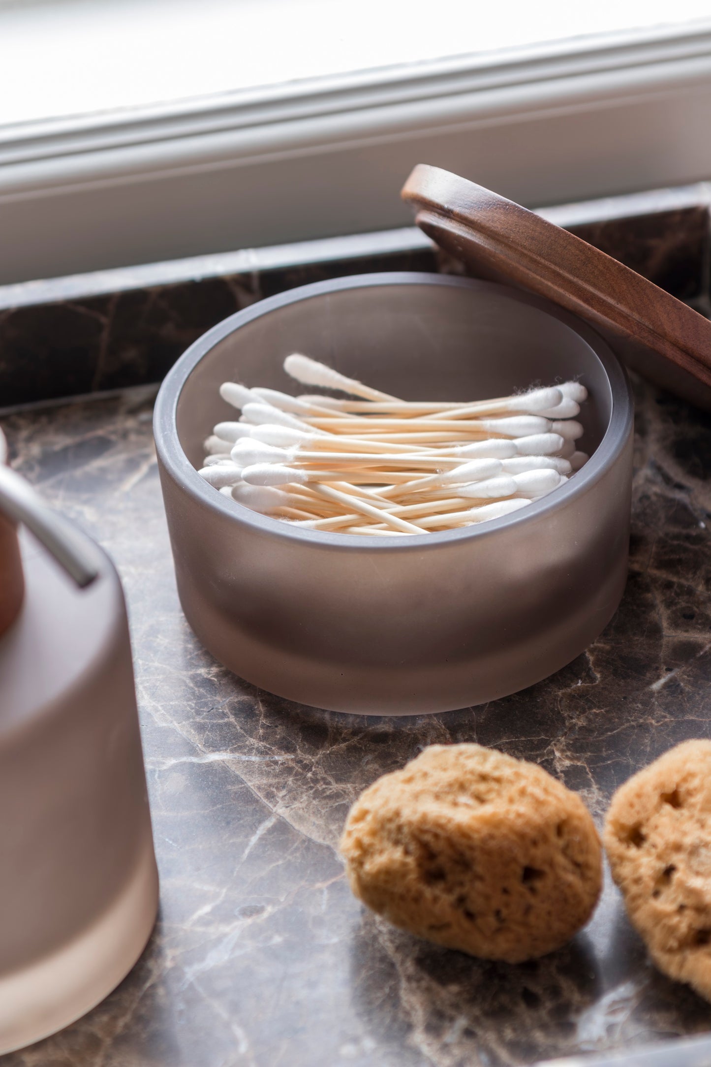 Modest Jar with Lid- Walnut