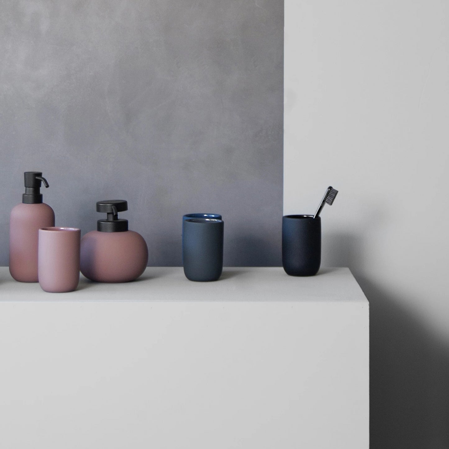 LOTUS Tumbler- Black