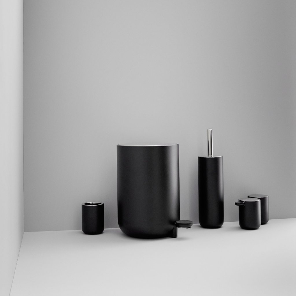 Norm Pedal Bin- Black