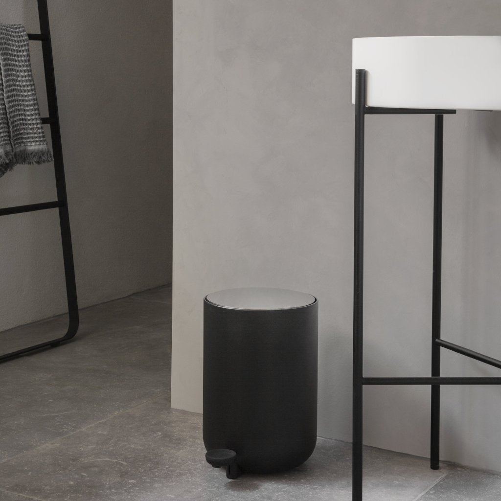 Norm Pedal Bin- Black