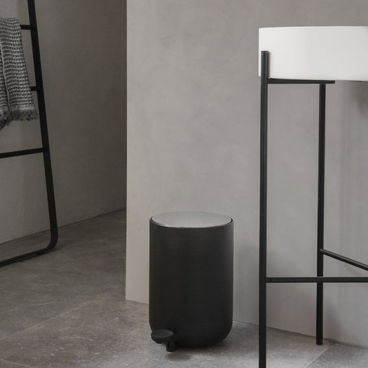 Norm Pedal Bin- Black