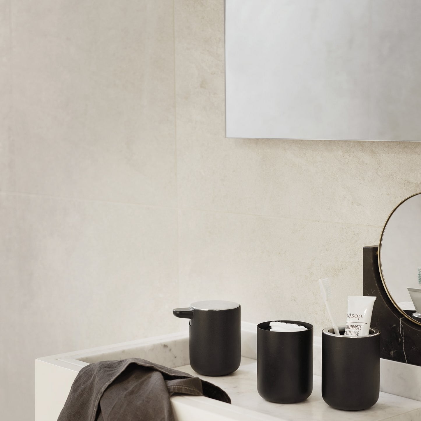 Norm Container- Black