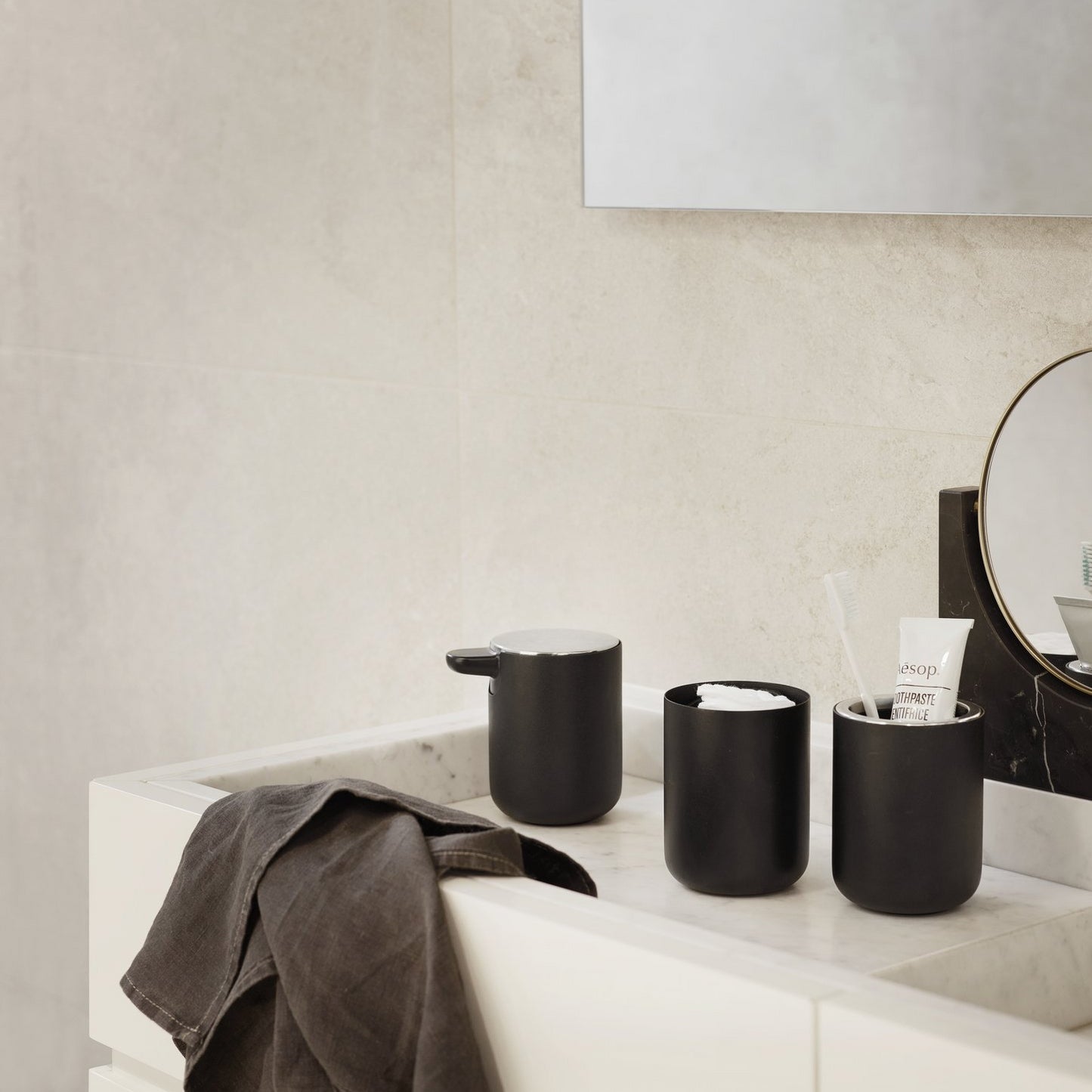 Norm Toothbrush Holder- Black