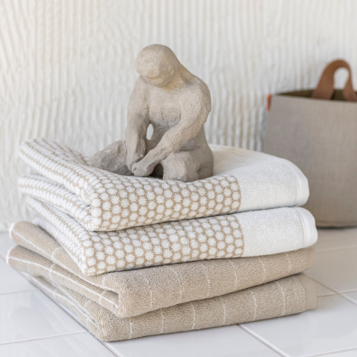 TILE STONE Bath Towel- Sand