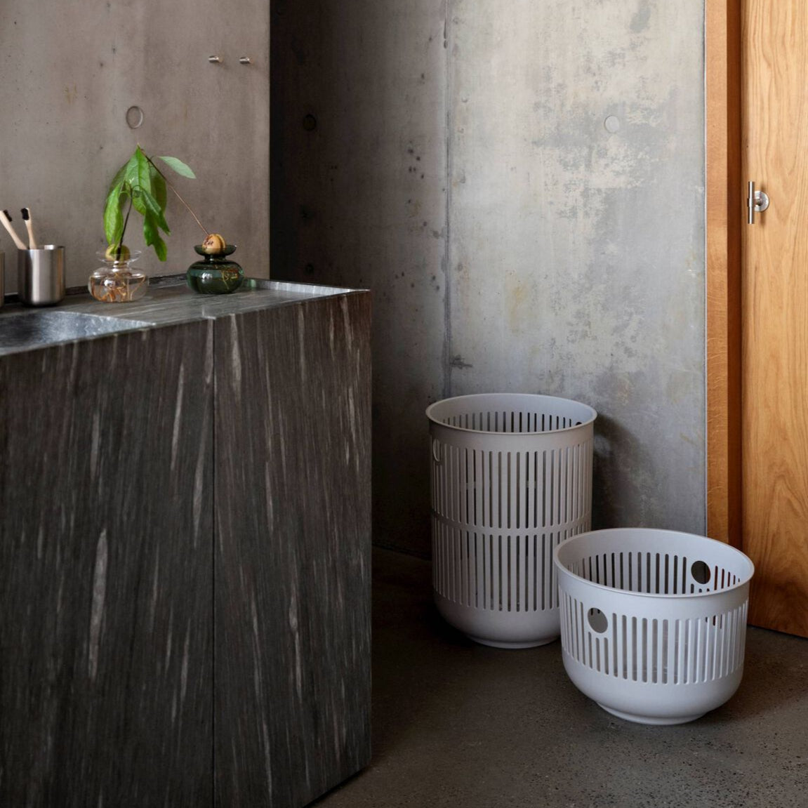 Ume Laundry Basket, Small- Soft Grey