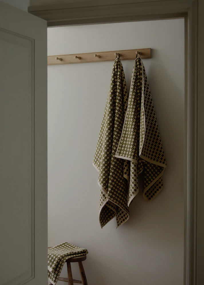 Hanna Bath Towel