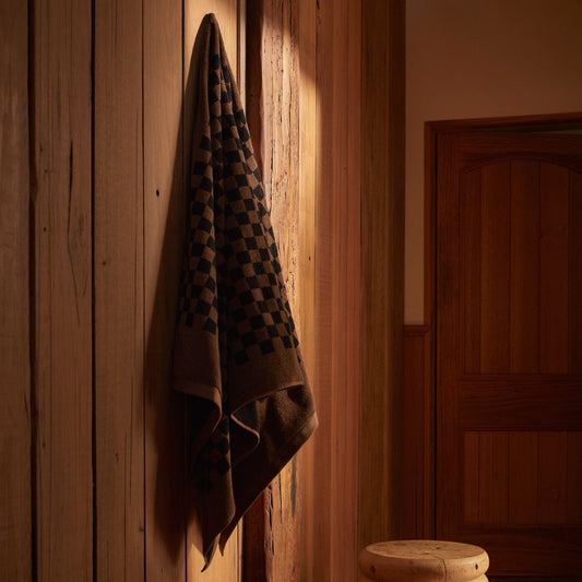 Roman Pool Towel- Tabac & Noir