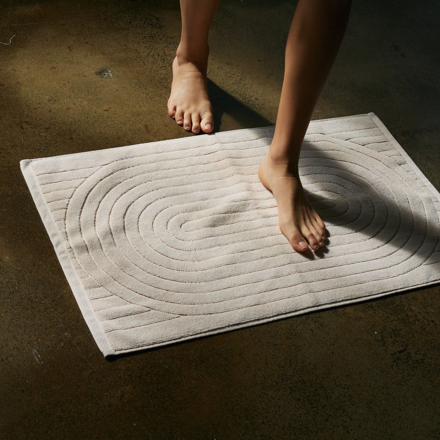 Martha Bath Mat- Clay