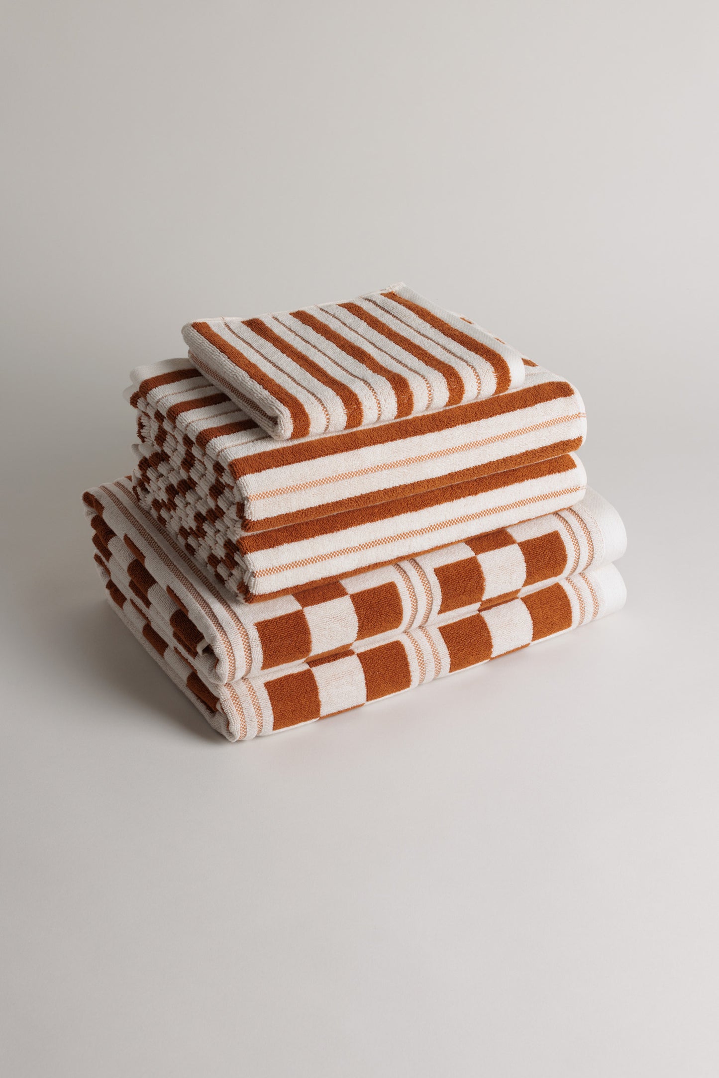 Franklin Bath Towel- Fuyu & Chalk