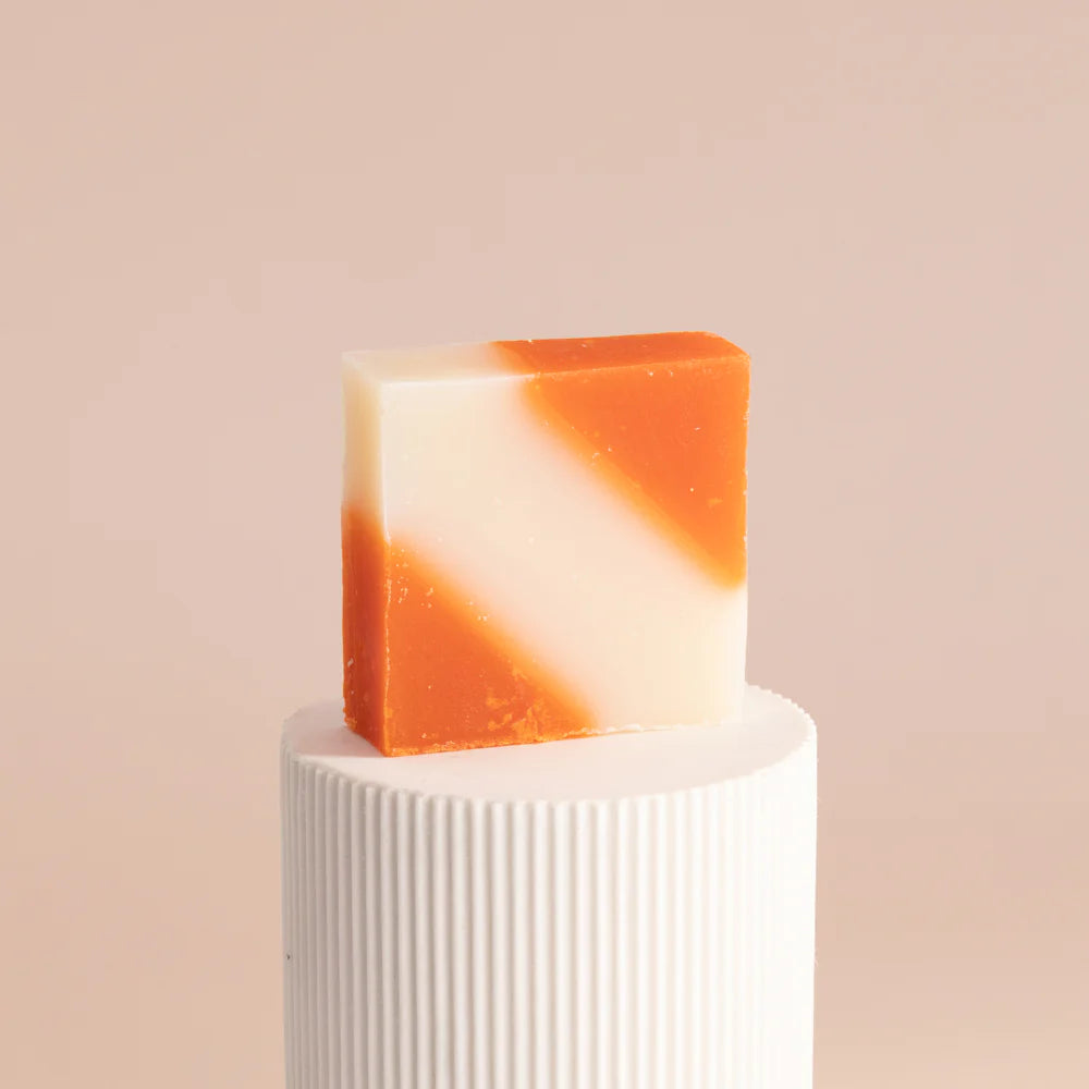 Diagonale Rouge soap- Honey Cream