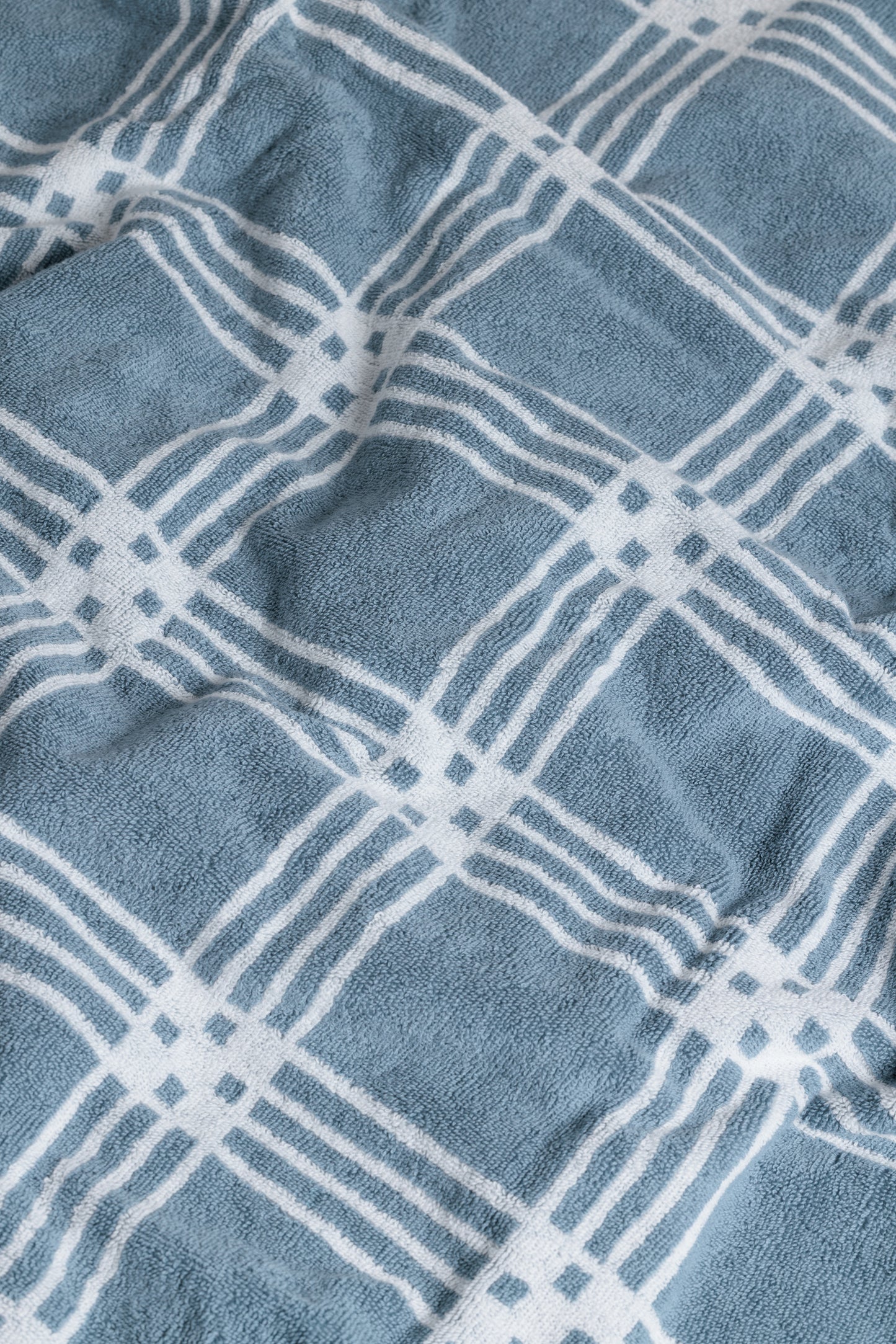 Frisa Pool Towel- Celeste & Chalk
