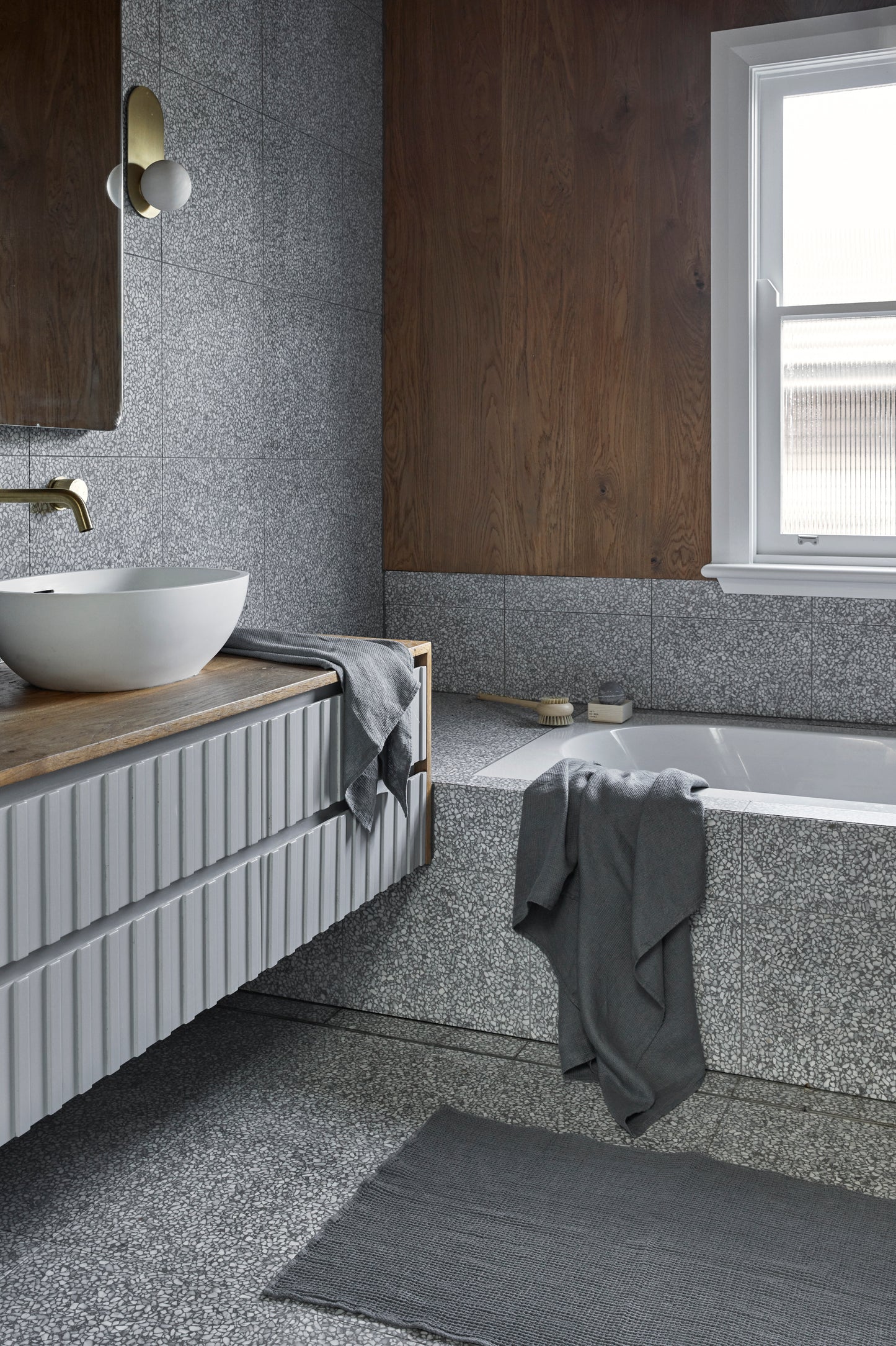 Waffle XL Bath Mat- Real Grey