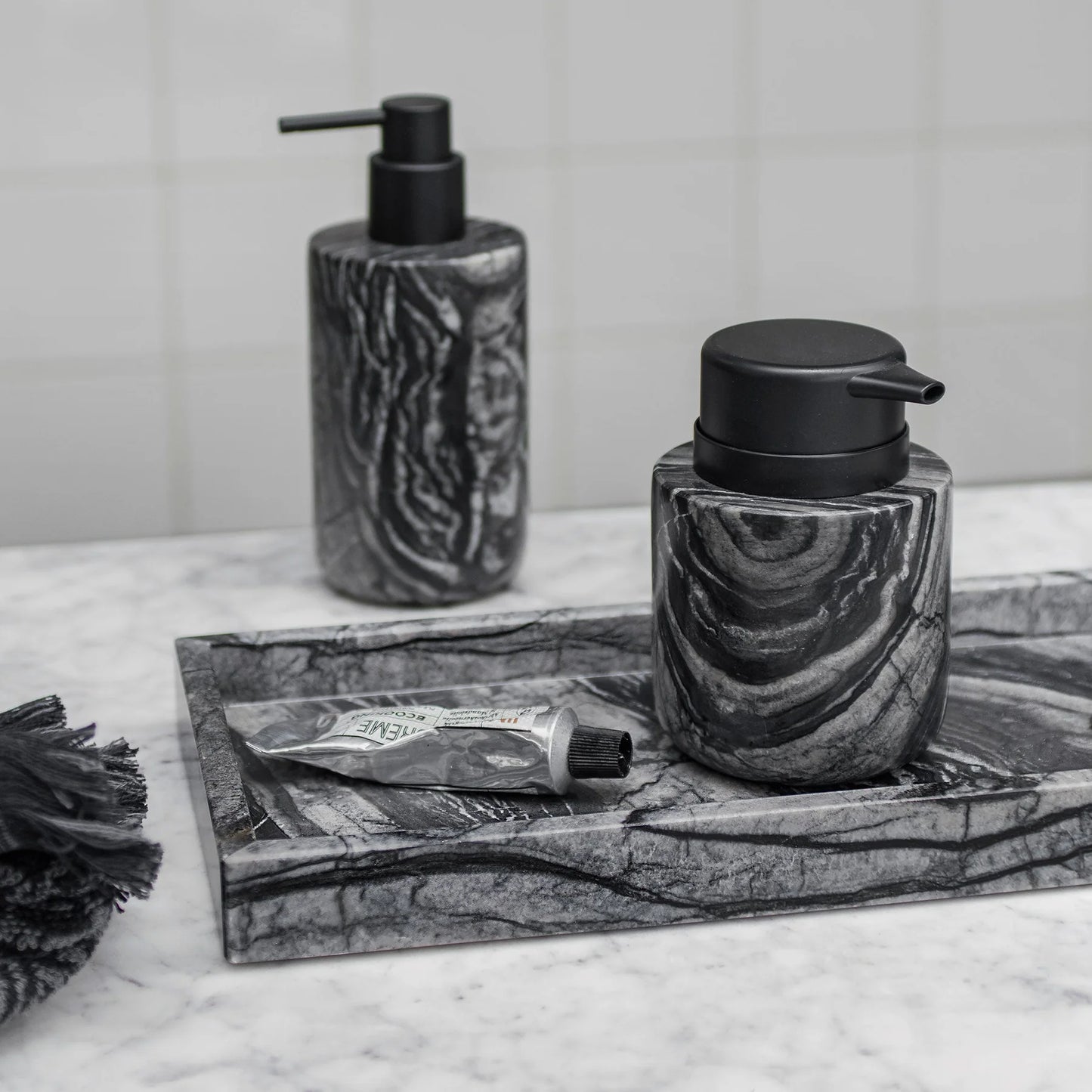 Marble deco tray- Black/Grey