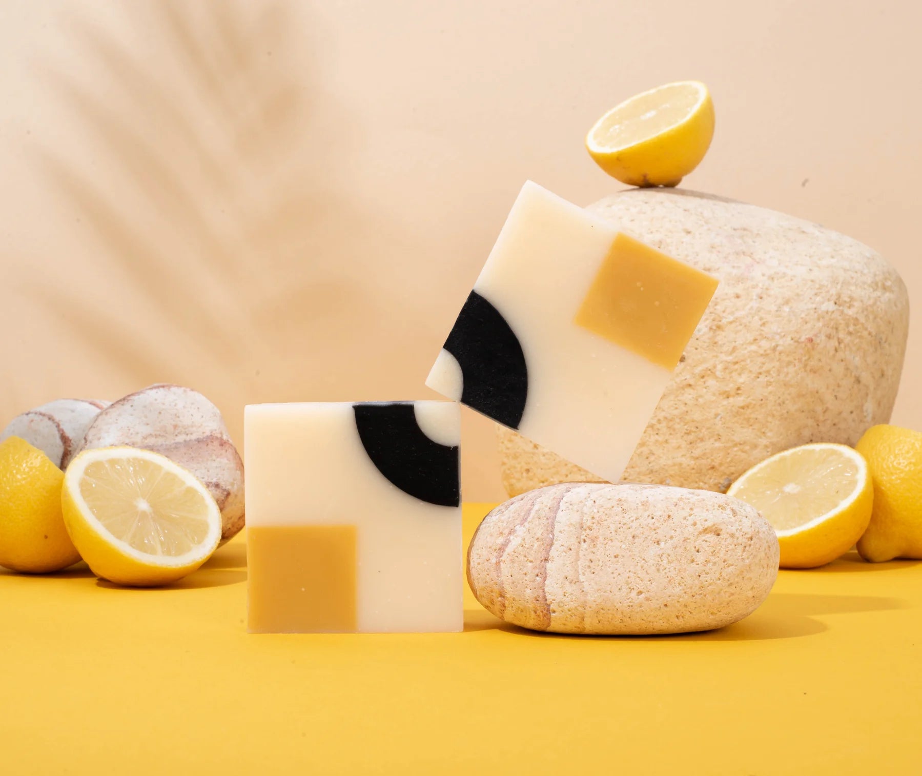 Soleil Noir soap- Lemon
