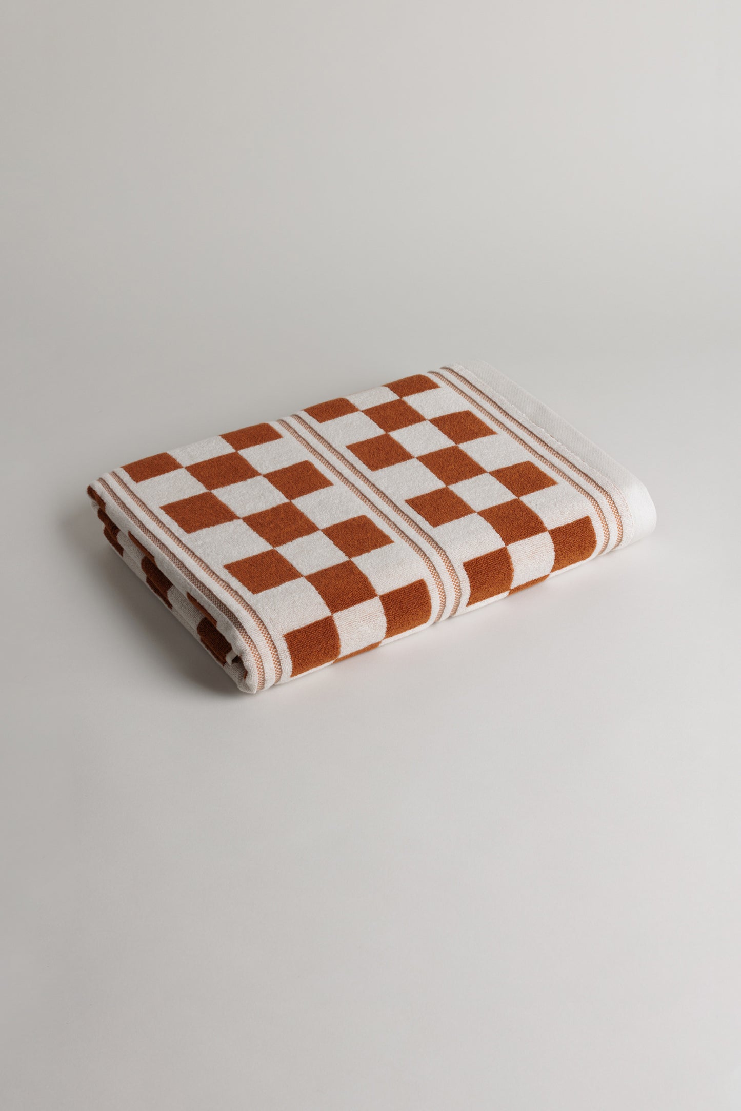 Busby Pool Towel- Fuyu & Chalk