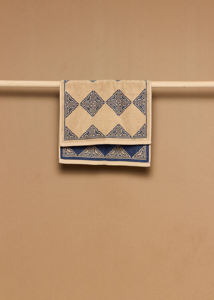 Agnes Hand Towel