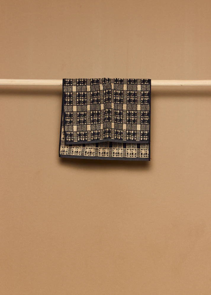 Alma Hand Towel