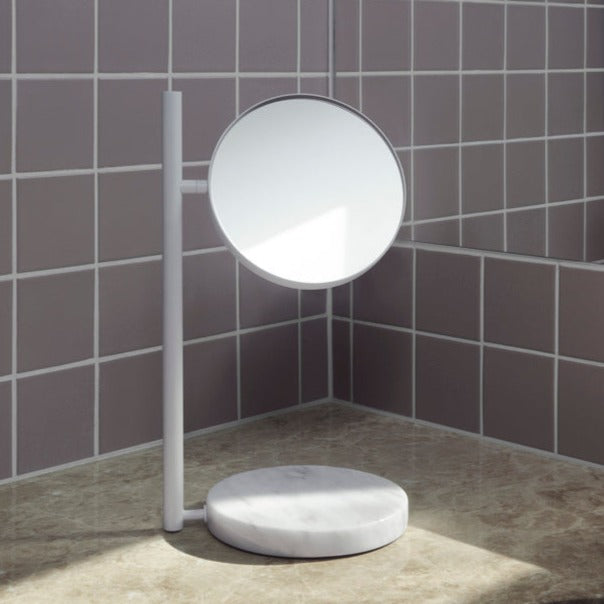 Pose Mirror- White
