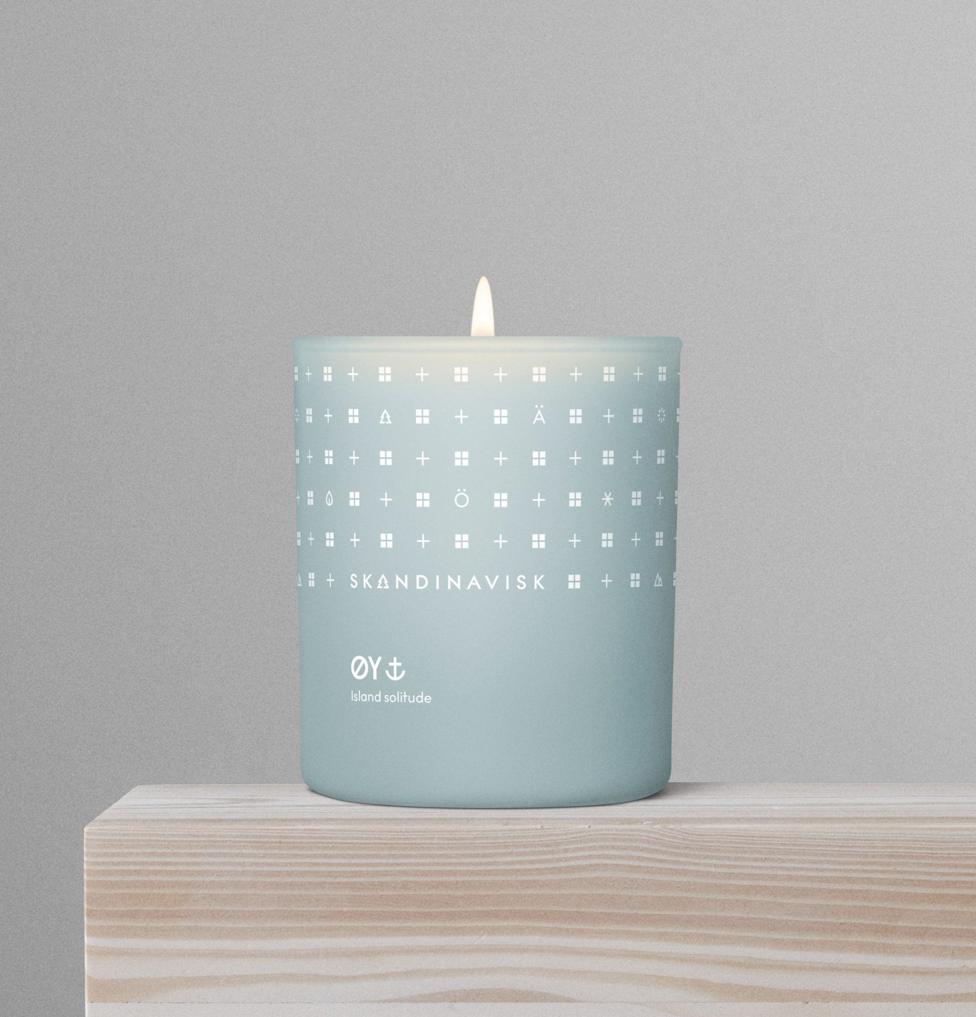ØY Scented Candle