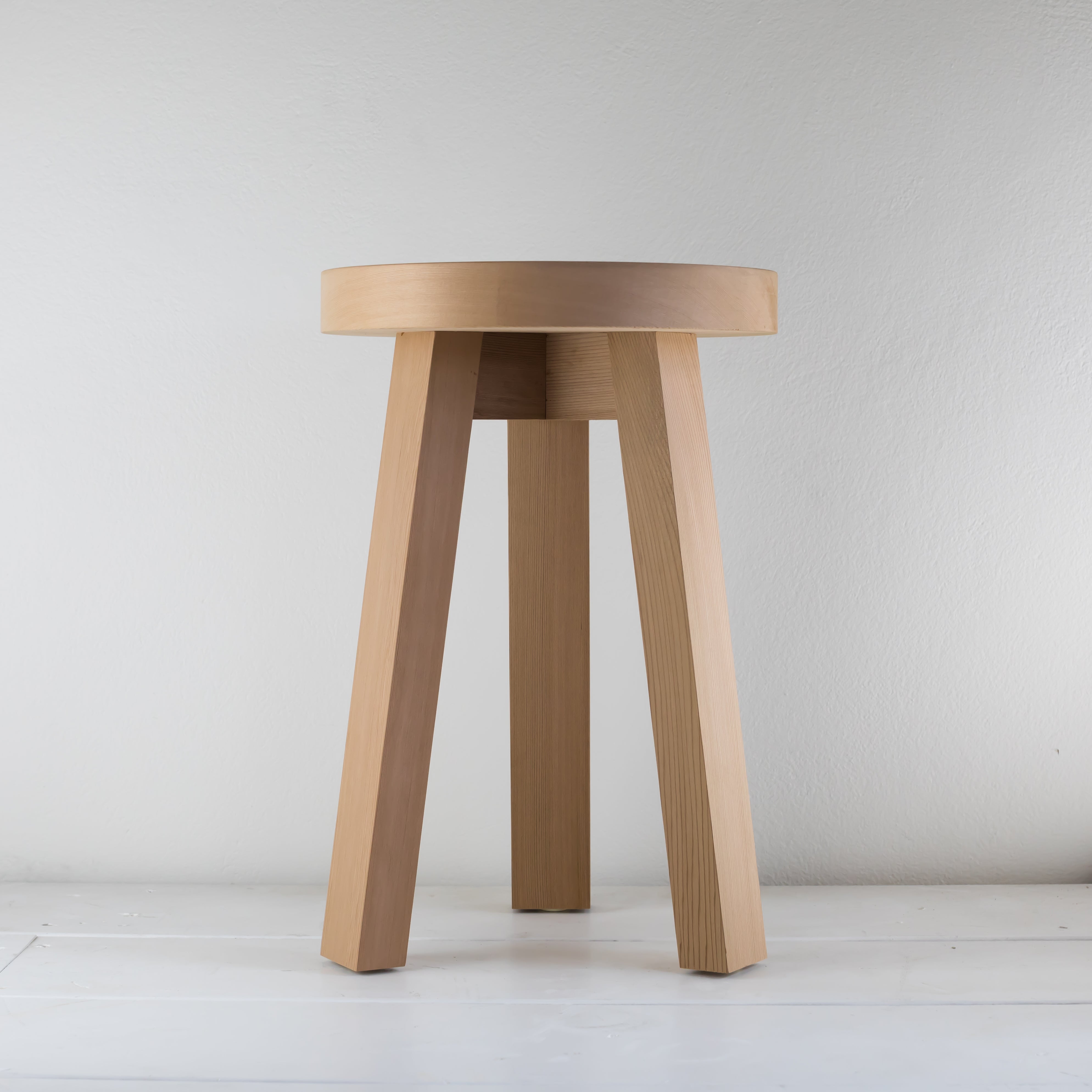 Round Timber Stool by Ian Monty Wood – Oliver Thom