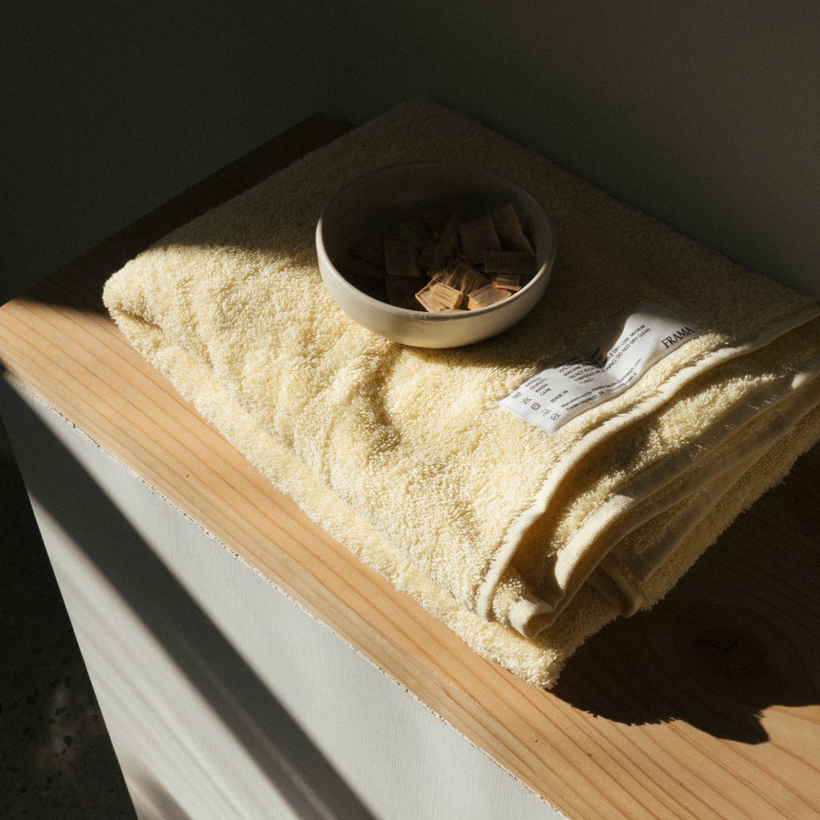 Heavy Bath Towel- Pale Yellow
