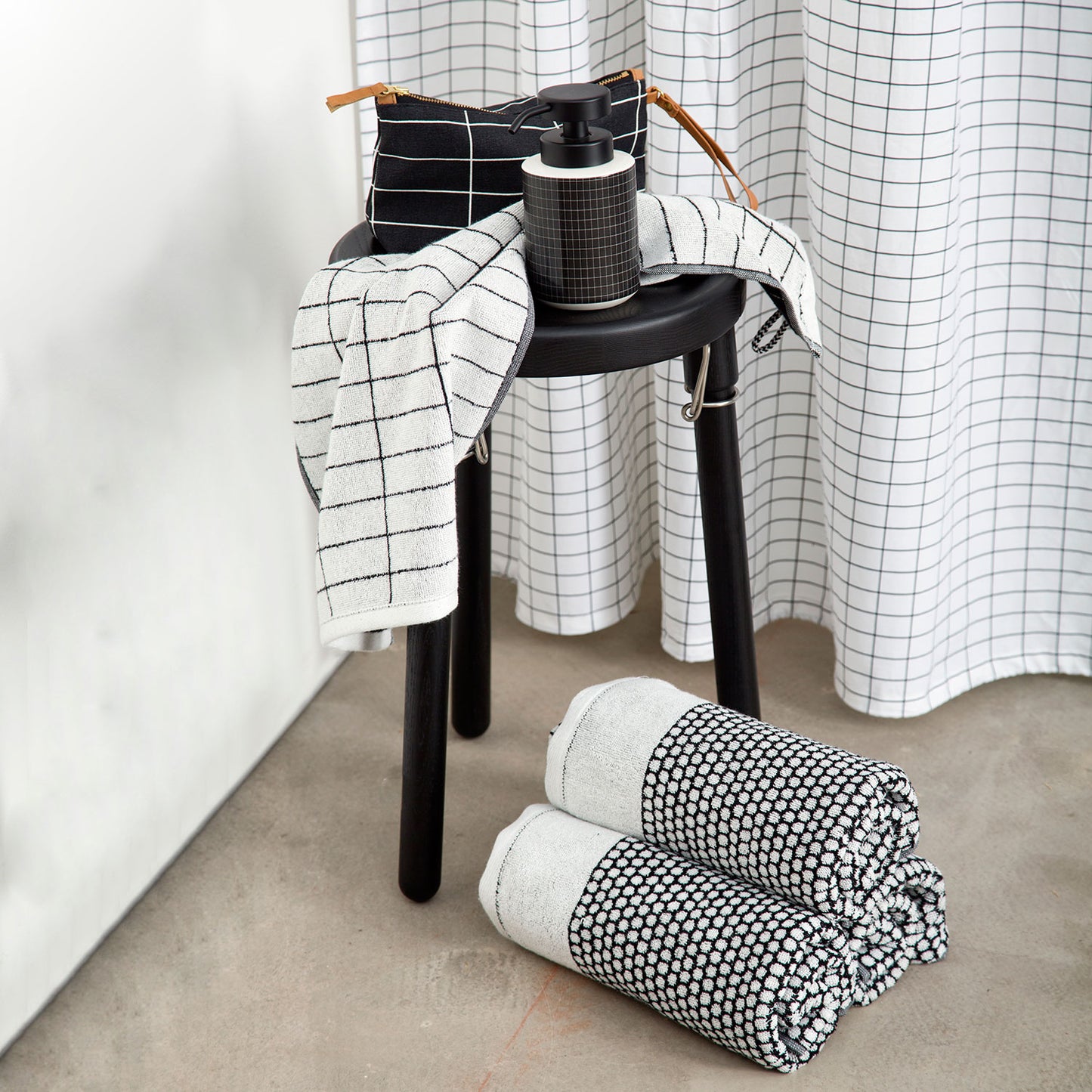 GRID Hand Towel- Black/Off-White (2 pcs)