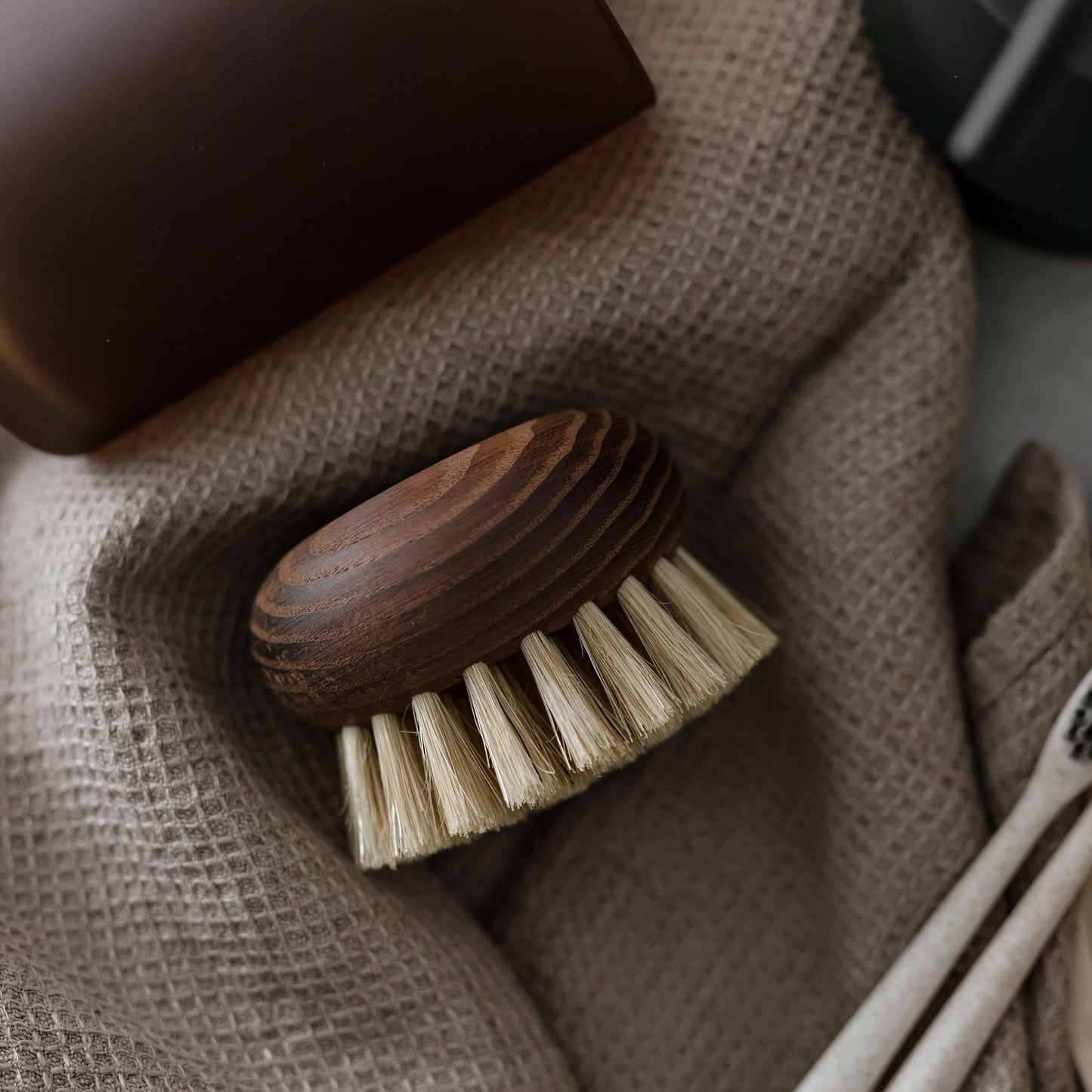 Heritage Body Brush- Ash Wood